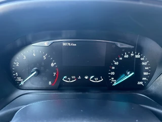 Ford Fiesta 1.0 ECOB. TITANIUM CAMERA. / 17