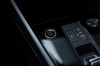 Audi A3 Sportback 35 TFSI S Line  | Carplay | Stoelver. | Parkeersens. | / 50