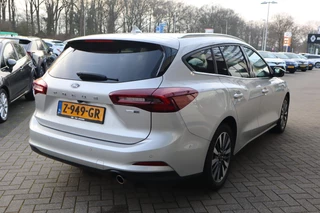 Ford Focus Wagon 125PK HYBRID TITANIUM-X VIRTUAL-COCKPIT B&O AUDIO CLIMA P-SENSOREN 17"LMV LED CAMERA WINTERPACK NL-AUTO / 7