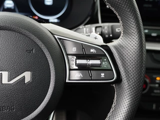 Kia XCeed 1.5 T-GDi GT-Line  - Automaat - Panorama dak - Stoel/Stuur verwarming - Navigatie - Climate Control - Achteruitrijcamera - Elektrische Achterklep - 7 jaar of 150.000km Fabrieksgarantie / 28