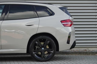 BMW X3 30e xDrive  M Sport | Panodak | Trekhaak | Memory | Driving Assistant | 21 Inch | Iconic Glow | / 12