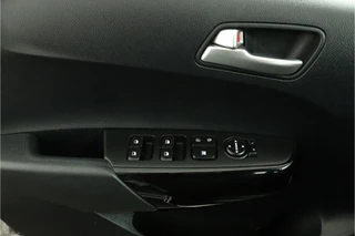 Kia Picanto 1.0 DPi DynamicLine  Navigatie - Achteruitrijcamera - Airco - Elektrische ramen - Bluetooth - Virena zekerheidspakket € 895,- / 20