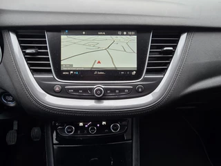 Opel Grandland X 1.2 Turbo Business Executive / 25