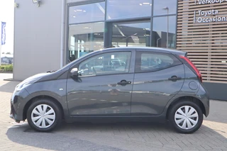 Toyota Aygo 5-DEURS / 2