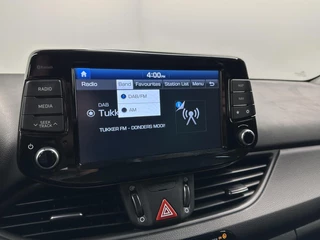 Hyundai i30 1.0 T-GDI Comfort CLIMATE CAMERA CARPLAY LM / 27