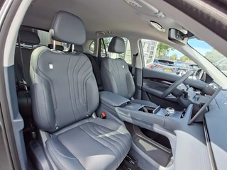 Volvo EX40 Geely E5 Pro+ 68 kWh V2L Long Range Adapt.Cruise Memory Frost grey / 16
