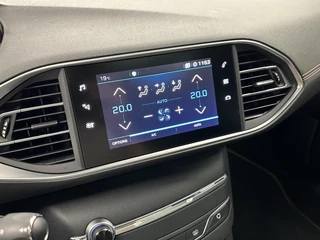 Peugeot 308 1.2 PureTech GT-Line Avantage PANO CAMERA CARPLAY ECC CRUISE. / 31