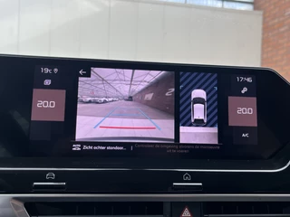 Citroën C4 Puretech 100 Feel  | Camera achter | Navigatie | Climate Control | Cruise Control | Carplay/Android Auto | / 16
