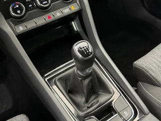 Skoda Karoq 1.5 TSI ACT Style | Adaptive cruise | Stoelverwarming | CarPlay | Camera | Parkeersensoren achter | Trekhaak / 20