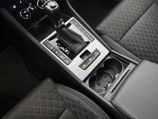 Škoda Superb Combi 1.4 TSI iV Business Edition Camera | CarPlay | Stoelverwarming | Cruise Control / 14
