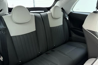 Fiat 500 1.0 Hybrid La Prima | Cabrio | Lederen bekleding | Keyless | Camera | Cruise control | Lichtmetalen velgen | Navigatie | Draadloze apple carplay/android auto | JBL audio / 14