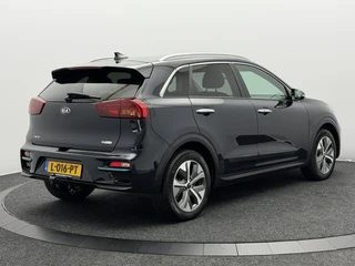 Kia e-Niro DynamicPlusLine 64 kWh SOH 95,4% | Trekhaak |Schuif/Kanteldak | Camera | Stoel/Stuurverwarming | Carplay&Android / 7