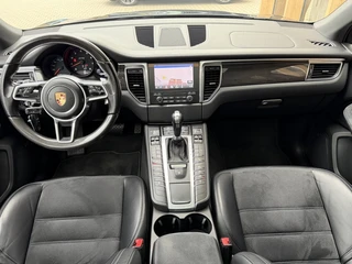 Porsche Macan 3.0 GTS / 4