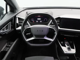 Audi Q4 e-tron 45 quattro Advanced edition 77 kWh 265 Pk | Stoelverwarming | Matrix LED | Sonos Audio | 19 Inch | Warmtepomp | 53.634 Km !! / 40
