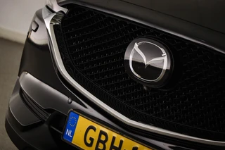 Mazda CX-5 2.0 SkyActiv-G 165 Skylease+ | ACHTERBANKVERWARMING | HEAD UP | DAB | 360 CAMERA | TREKHAAK | 19" / 18