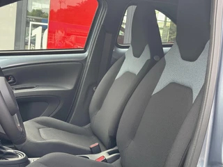 Toyota Aygo X Hybrid 115 play PARKEERCAMERA ADAPTIEVE CRUISECONTROL / 10