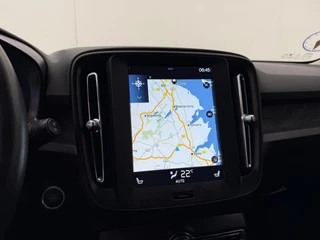 Volvo XC40 1.5 T3 Momentum | Trekhaak | Adaptive Cruise | Camera | Stoelverw. / 16