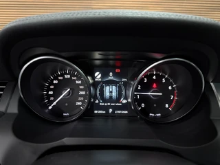 Land Rover Range Rover Evoque 2.0 Si4 HSE Dynamic Panorama | Leder | Camera | LED | Trekhaak | 4WD | Stoelverwarming | NAP | / 9