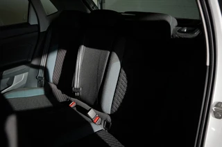 Volkswagen Polo 1.0 TSI HIGHLINE Camera, Navi, Carplay R line velgen / 9