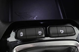 Opel Corsa 1.2 Elegance 100PK Airco Parkeersensoren Apple CarPlay / 32