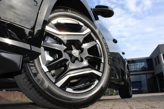 Peugeot e-3008 GT Avantage 210 73 kWh Panoramadak / 2+6 Jaar Garantie / 5