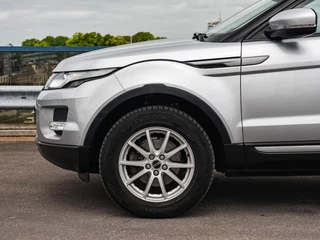 Land Rover Range Rover Evoque 2.2 TD4 4WD 150 PK Pure | Trekhaak | Leder/Alcantara |  Cruise control | Parkeersensoren | 17" / 36