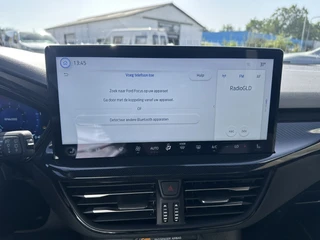 Ford Focus 1.0 EcoBoost Hybrid ST Line X  | Adapt. Cruise | Apple/Android | Stuur- en stoelverwarming | Keyless | PDC v+a incl. camera / 37