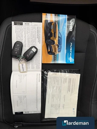 Jeep Avenger 1.2 Altitude JBL Navi Winterpack / 29