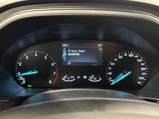Ford Focus 1.0 EcoBoost Hybrid Connected CRUISE PDC / 26