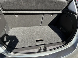 Opel Corsa 1.0 Turbo 5 Deurs Innovation | Climate control | Stoel & Stuurverwarming | Elektrisch Pakket | Cruise control | Parkpilot | 16" LM-Velgen / 43