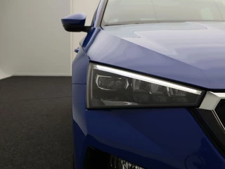 Škoda Scala 1.0 TSi 110 Pk Sport Business | Parkeersensoren | Adaptive Cruise | Panorama dak | Climatronic | Navigatie | Carplay | 16 Inch | 97.324 Km !! / 12