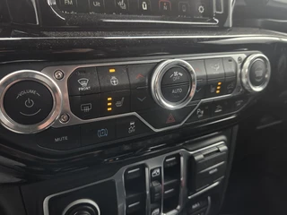 Jeep Wrangler BRUTE Custom Sahara 4xe 380 | Hardtop/Soft top | Apple-Android | Adaptive Cruise Control / 22