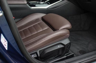 BMW 3-serie Touring 320e High Executive Sport Line | 1e eigenaar | NL auto | Driving Assistant | HiFi audio | LED | 18 inch | Stoelverwarming | DAB | Carplay | Navigatie | PDC / 17