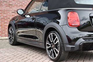 MINI Cooper S Cabrio Mini 2.0  JCW-pack ACC HUD H/K Carplay Camera Black-pack DDC / 35