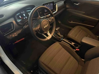 Kia Stonic 1.0 T-GDi MHEV 100pk DCT7 DynamicLine / 4