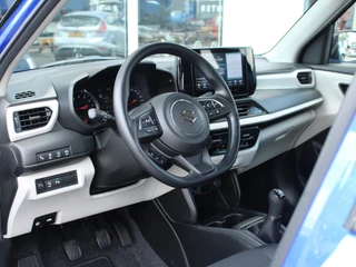 Suzuki Swift 1.2 Comfort Smart Hybrid / 5