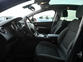 Peugeot 3008 1.2 PureTech Style | Trekhaak | Panoramadak | Lichtmetalen velgen | Achteruitrijcamera | Climate control | Cruise control | Navigatie | Regensensor / 11