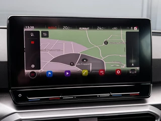 SEAT Leon Sportstourer 1.5 eTSI FR Business Intense 150 PK Schuif-Kantel Dak | NL-Auto | Camera | Beats Audio | Virtual Cockpit / 19