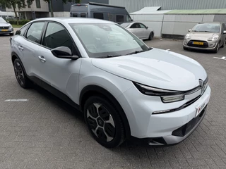 Citroën C4 145pk Hybride Plus (Camera - LED - Navigatie - Automatische Airco - Parkeersensoren - Apple Carplay) / 8