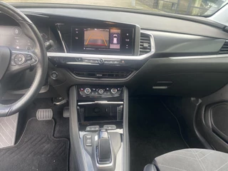 OPEL Grandland X 1.6 Turbo Hybrid 225pk Aut Business Edition / 24