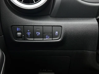 Hyundai Kona 1.0 T-GDI Comfort Smart | Cruise control | Navigatie | Camera | Parkeersensoren achter | Trekhaak | NAP / 28