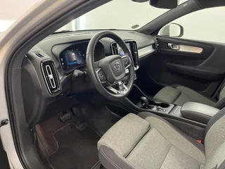 Volvo XC40 2.0 B4 Plus Dark / 9