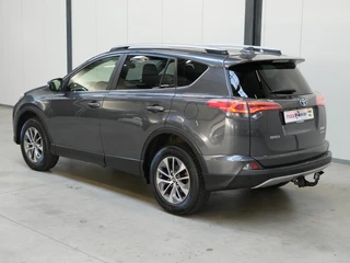 Toyota RAV4 2.5 Hybrid Dynamic / 23