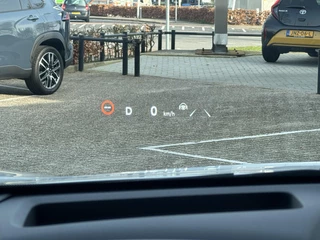 Toyota C-HR 2.0 Plug-in Hybrid 220 Première Edition PANODAK LEER 360° CAMERA JBL-AUDIO EL-STOEL STOEL/STUURVERW BLIND SPOT KEYLESS LED EL-ACHTERKLEP 19'' LM-VELGEN NL-AUTO / 24