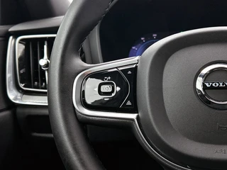 Volvo V60 2.0 T6 Plug-in hybrid AWD Plus Dark Automaat | Adaptive Cruise | Stoel/Stuurverwarming | Leder | Camera | CarPlay | BTW / 15