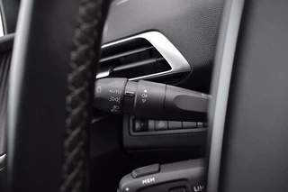 Peugeot 3008 1.2 PureTech Allure | Half Leer | Camera | HUD | Apple CarPlay / 20