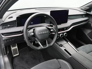 Skoda Superb Combi 1.5 TSi 204 Pk PHEV Sportline Business | Trekhaak | Carplay | Canton Audio | Head-up Display | Panoramadak | Virtual Cockpit | Adaptive Cruise | 19 Inch / 5