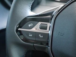 Peugeot 208 1.2 PureTech 100 Style | Lage km.stand | Airco | Cruise control | Parkeersensoren achter | Apple Carplay/Android Auto | Led verlichting / 19