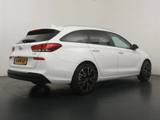 Hyundai i30 Wagon 1.0 T-GDI Comfort  Lendensteunverstelling - Cruise Control - Achteruitrijcamera - Climate Control / 9
