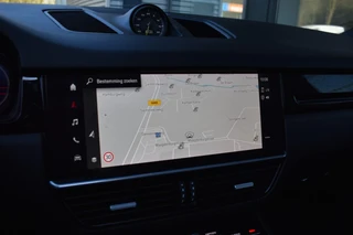 Porsche Cayenne 3.0 E-HYBRID NL AUTO / P.DAK / ADAP. CRUISE / 39